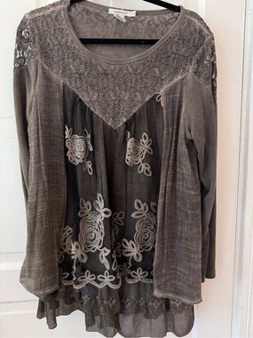 Embellished Dark Gray Lace & Embroidered Long-Sleeve Tunic